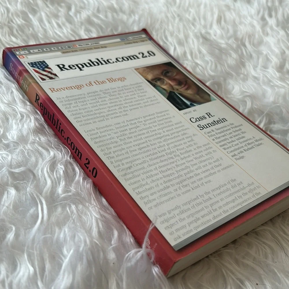 Softcover Book Republic.Com by Cass R. Sunstein Revenge of the Blogs